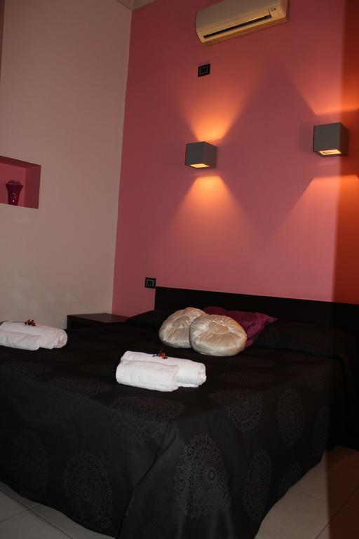 Crossing Roma 1 Hotel ภายนอก รูปภาพ